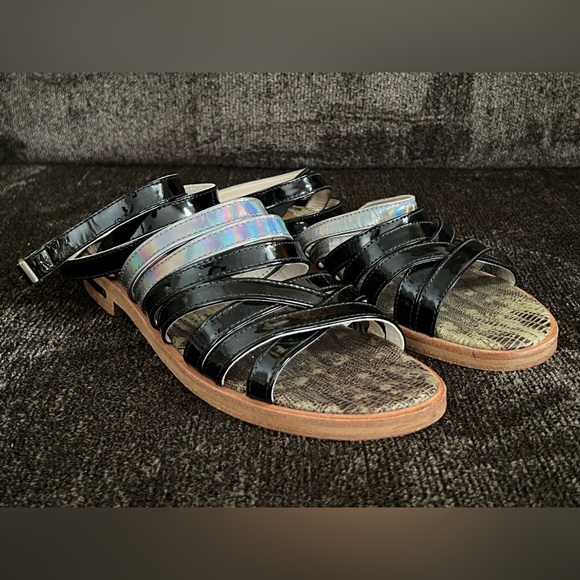 Freda Salvador Embossed Patent Leather Gladiator Sandals Black Color Size 7 - Picture 5 of 14